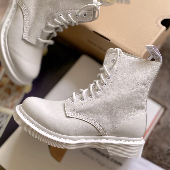 Dr. Martens 1460 Pascal Mono Combat Boot - Picture 3 of 13